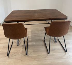 Dining table & 4 chairs