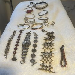 Gold lucky brand bracelets