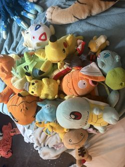 Huge Lot Of Pokémon Plushies 