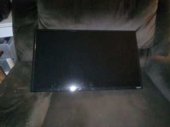 Smart tv with back reviving mount attached