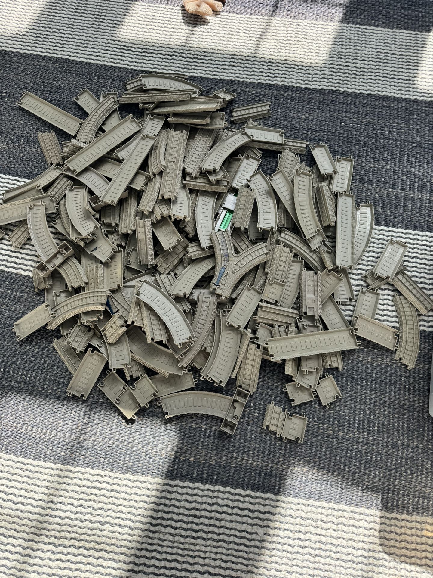 Thomas The Train Plastic Track Lot 280 Pieces For Motorized Trains