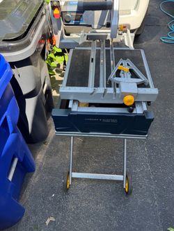 Tile/brick cutter