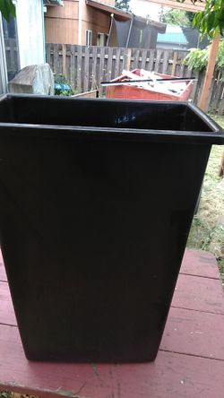 New Continental garage can