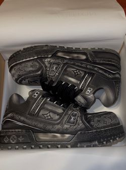 Lv maxi sneakers/shoes