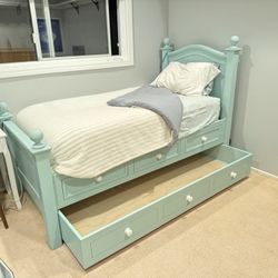 Girls Wood Tiffany Blue Trundle Bed And Matching Standing Mirror