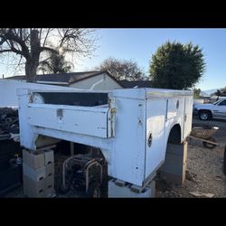 Tool Box Really Good Conditions/.    Extra Espacios