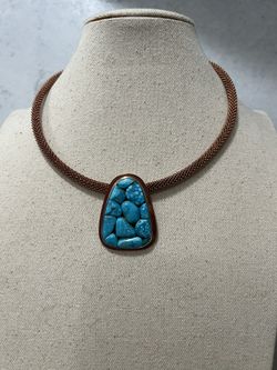 Jay King DTR Blue Basin Kingman Turquoise Pebble Pendant Copper Collar Necklace