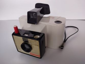 Polaroid Land Camera Swinger Model 20
