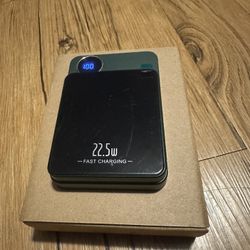 10000mah Magnetic Fast Charging 22.5w Power Bank Usb-c Green New 