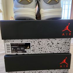 Jordan 4 Craft Sz 7y. Big Kids. Ds. Brand New!