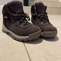 Women's Columbia Hiking Boots