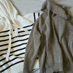 2 Hooded Longsleeves, 3 Pants