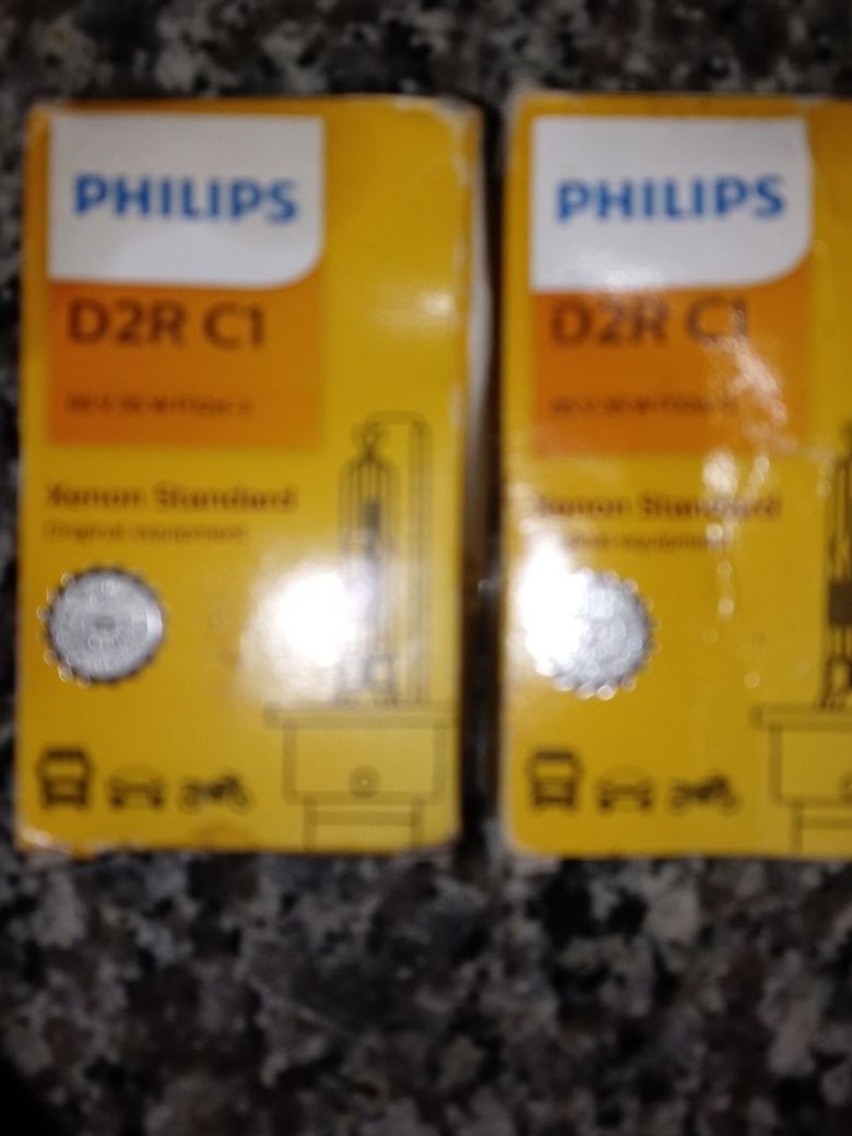 Brand New Philips 4300K OEM/ D2R/ 85126C1 / HID- XENON BULBS
