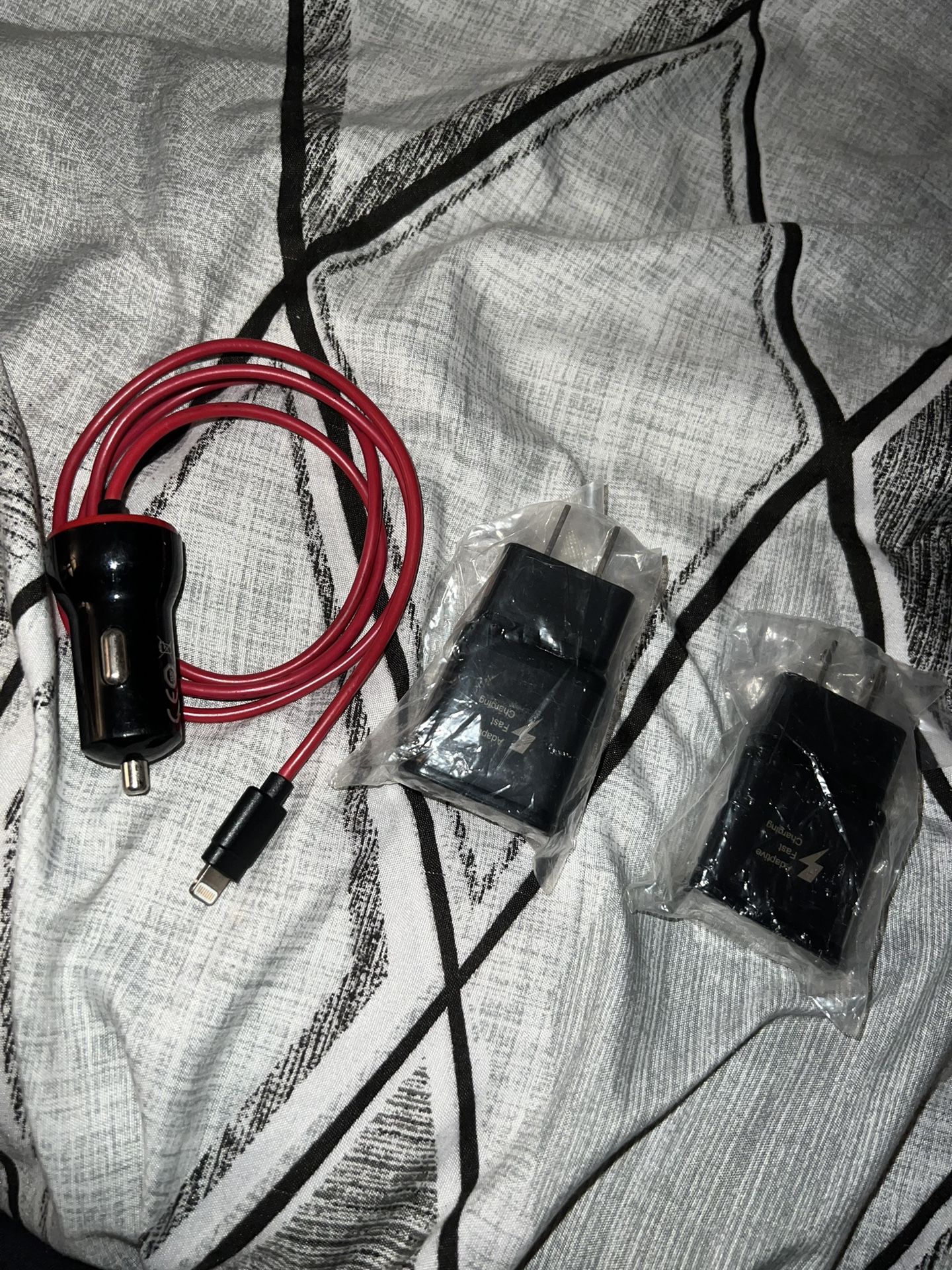 Fast Chargeradapter 12V And Iphone Car Charger