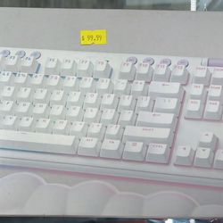 Logitech G715 Keyboard Brand New Sealed With 1 Year Warranty 