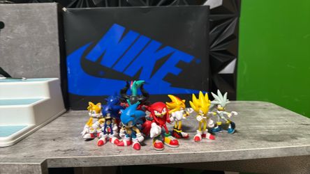 Sonic the hedgehog action figure lot