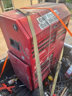 Husky tool box