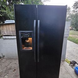 Ge Fridge Black