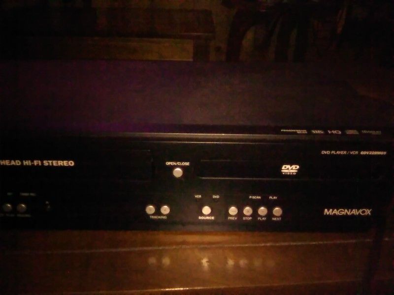 Magnavox DVD VCR Combo
