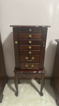 Jewelry drawers set
