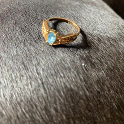 Vintage Avon Gold Tone Ring