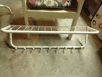 2 hanging shelves with rack