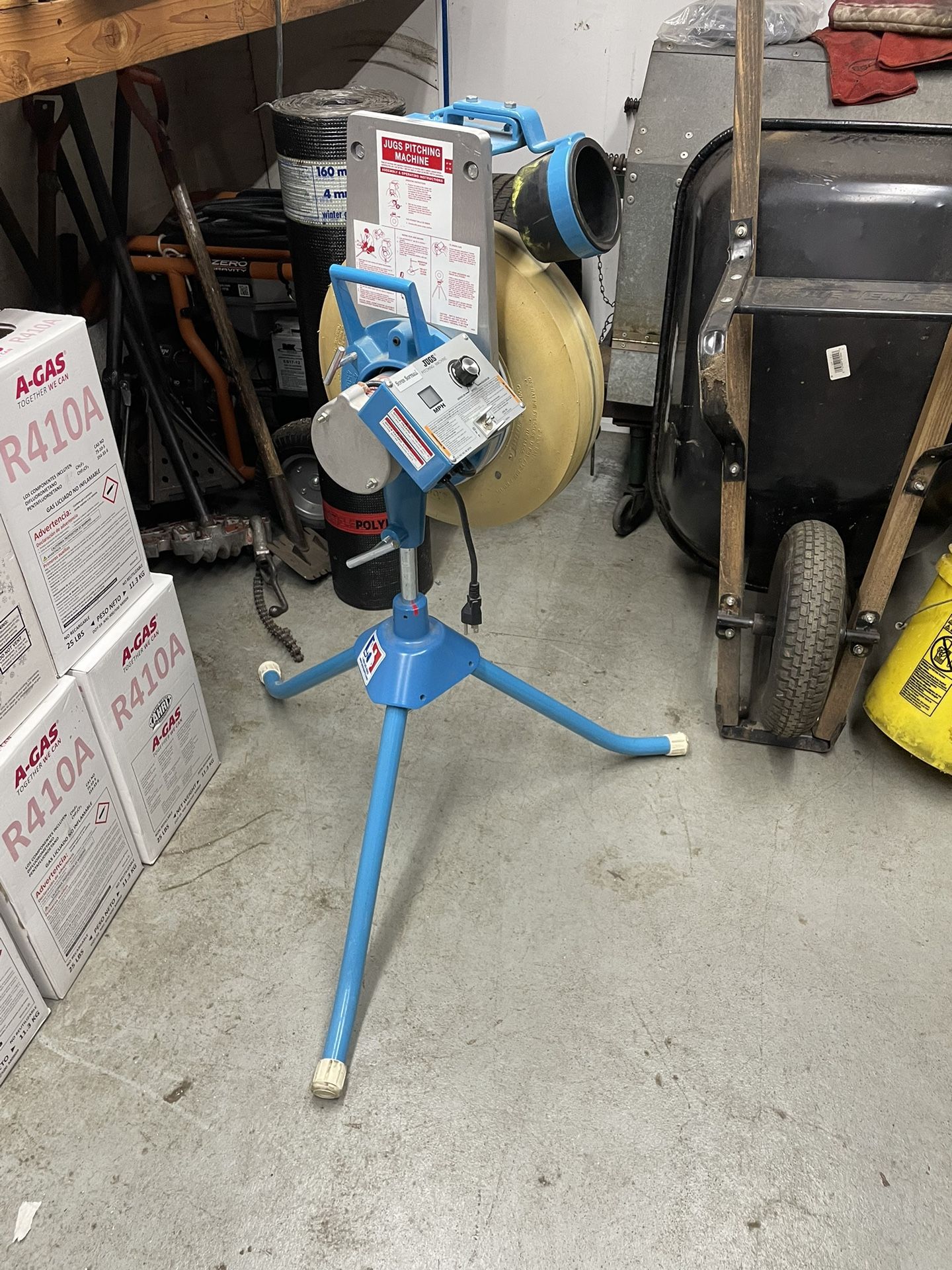 Jugs Softball Pitching Machine