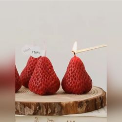 Realistic Strawberry Candle - Strawberry Smell