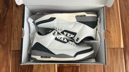 Jordan 3 Retro “Cement Grey” Used Great Condition Size 10.5