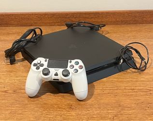 PS4 Slim 500GB + Controller + All Cables