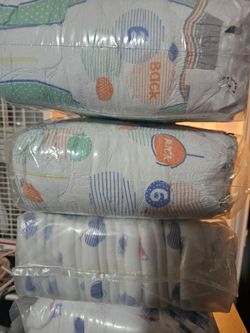 Diapers size 6 Read Description 📚