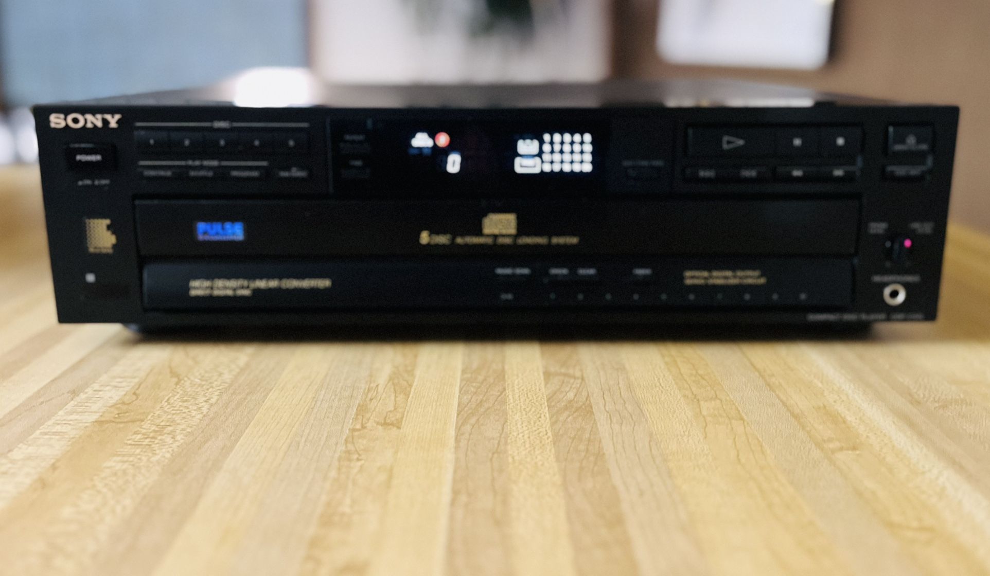 Sony CDP-C515 5 Disk CD Changer - PLEASE READ