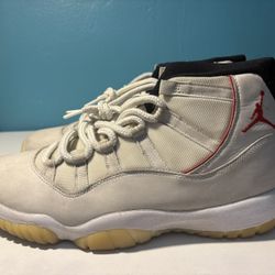 Jordan 11 Platinum tint Size 12
