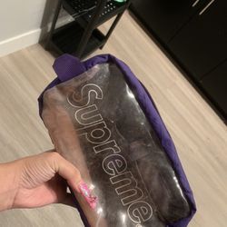 SUPREME TRAVEL BAG