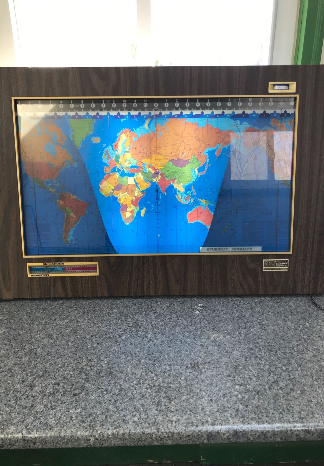 Kilburg Geochron world clock and calendar.