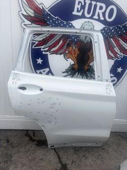 2018 2019 2020 2021 2022 2023 2024 BMW X3 Right Passenger Side Rear Door OEM