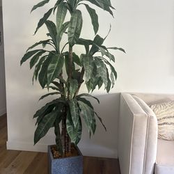 Fake tree