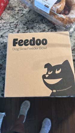 Dog slow feeder