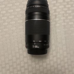 Cannon Zoom Lens EF 75-300mm F/4-F/5.6 -Local Pickup Only No Delivery!