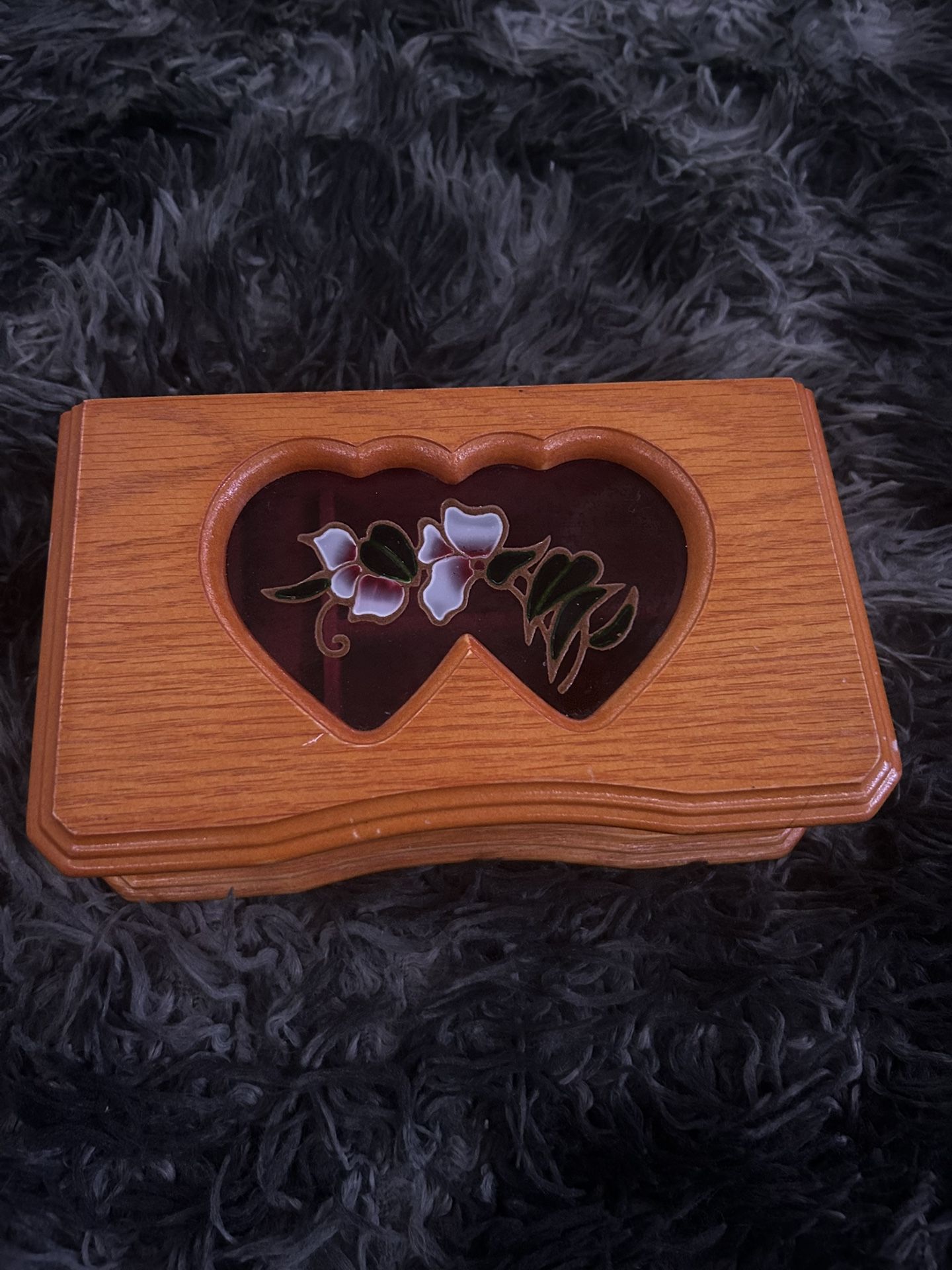 Jewelry box with floral design