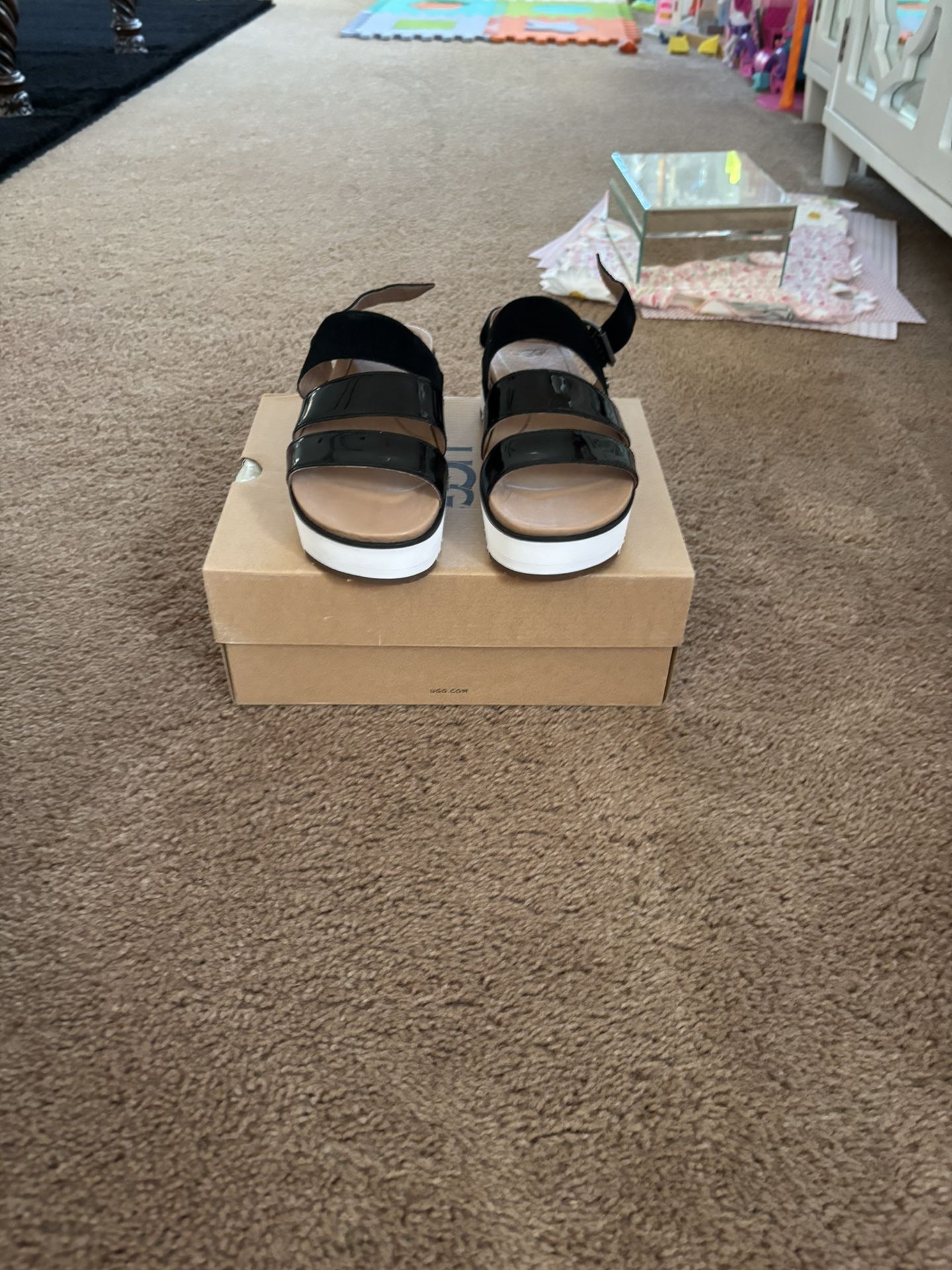 Ugg Braelynn Sandals