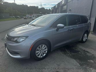 2020 Chrysler Voyager
