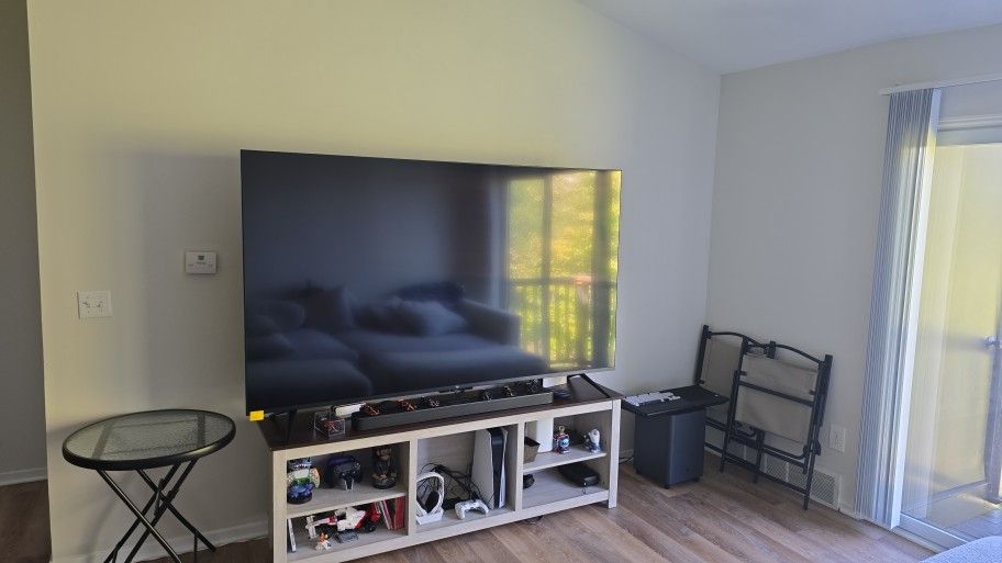 TV 85" Omni Mini-LED Series