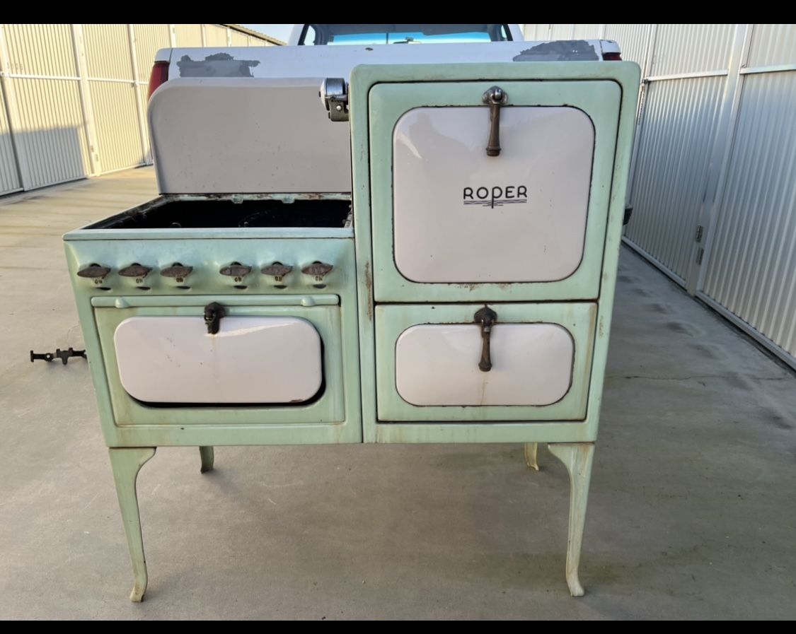 Vintage Roper Stove-Gas