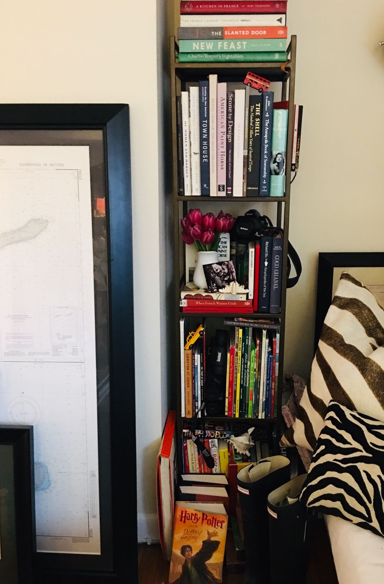 CRATE & BARREL 5 SHELF VERTICAL BOOKCASE!