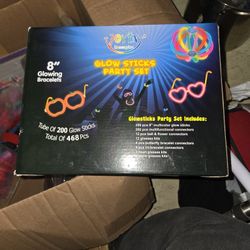 Glow Sticks Party Set