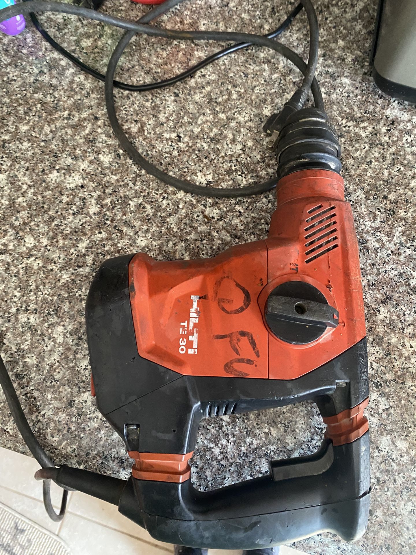 Hilti TE 3-C AVR Rotary Hammer Drill