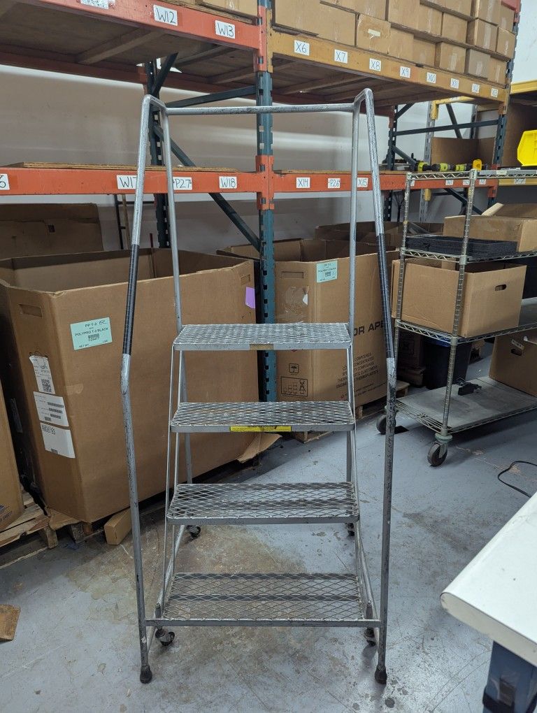 Warehouse Step Ladder