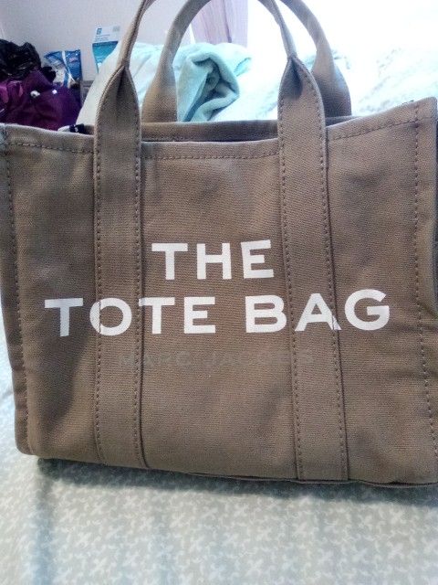 Marc Jacobs "The Tote Bag"