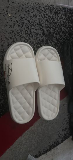 8.5 size Flip Flops